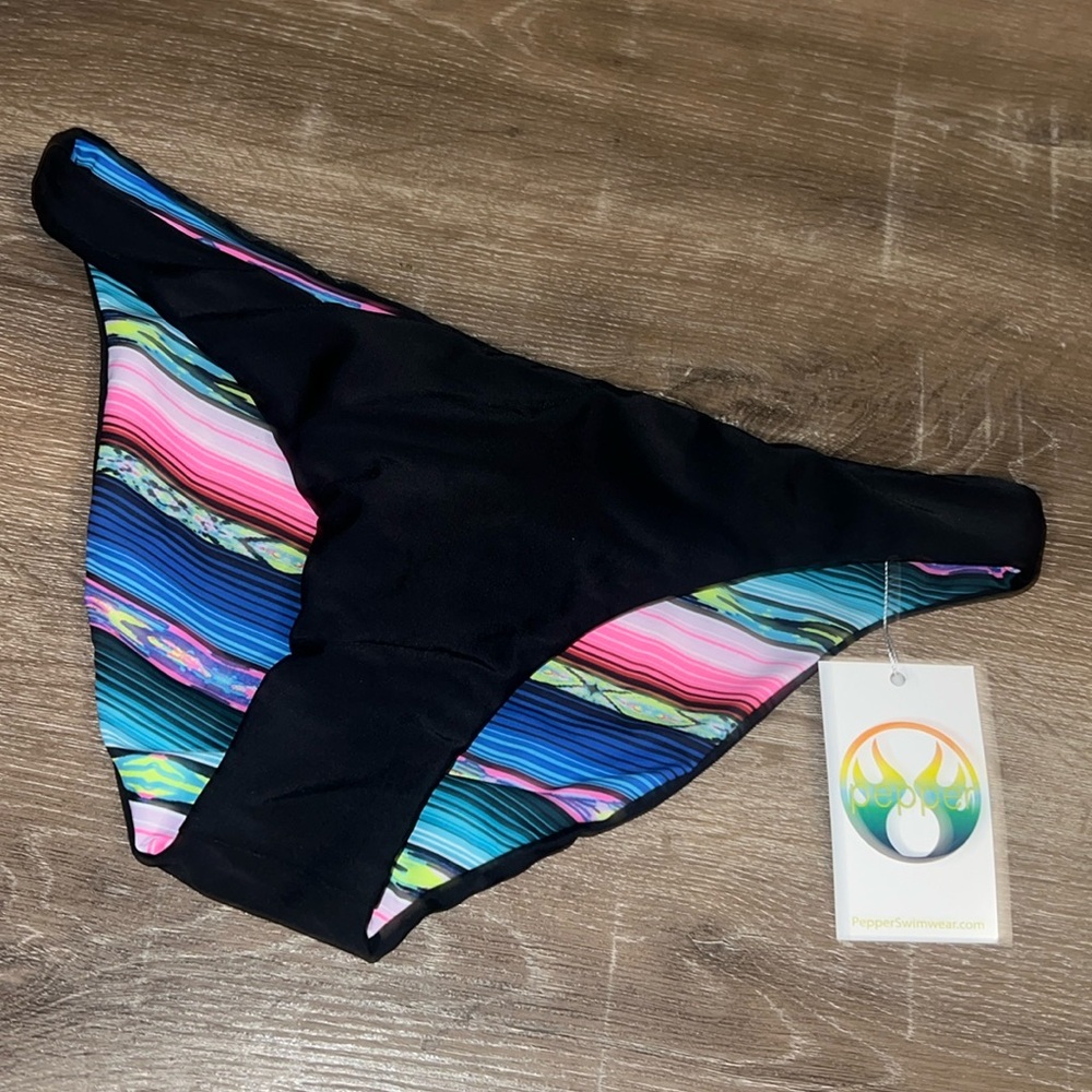 Pepper SUNSET MODEST BOTTOM Reversible Sport Bikini Bottom Black + Mex Print NWT